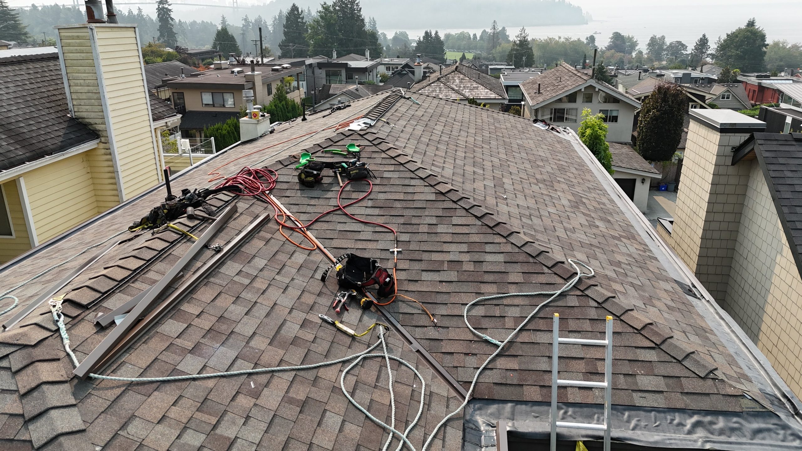 What Happens During a Roof Replacement? A Step-by-Step Guide for North Vancouver Homeowners