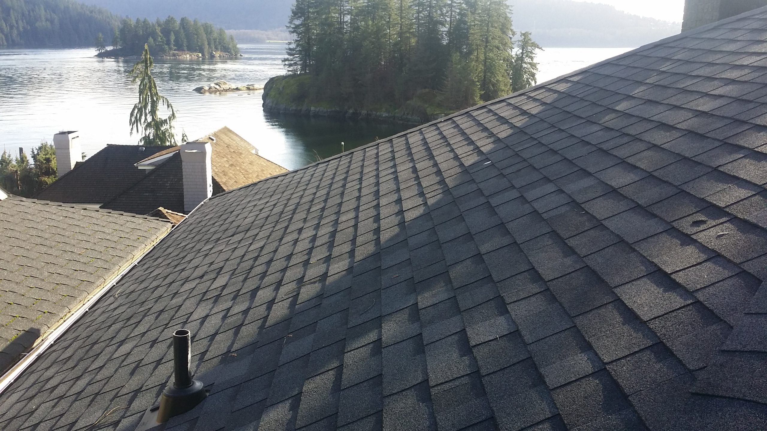 North Vancouver Roof Maintenance: Fall & Winter Homeowner’s Guide